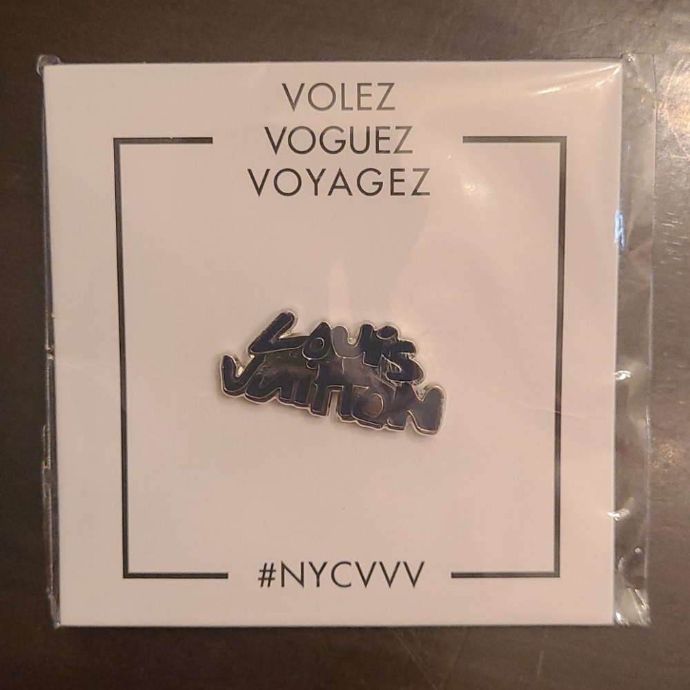 Louis Vuitton Pin